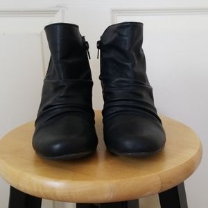 Blowfish Wedge Bottie